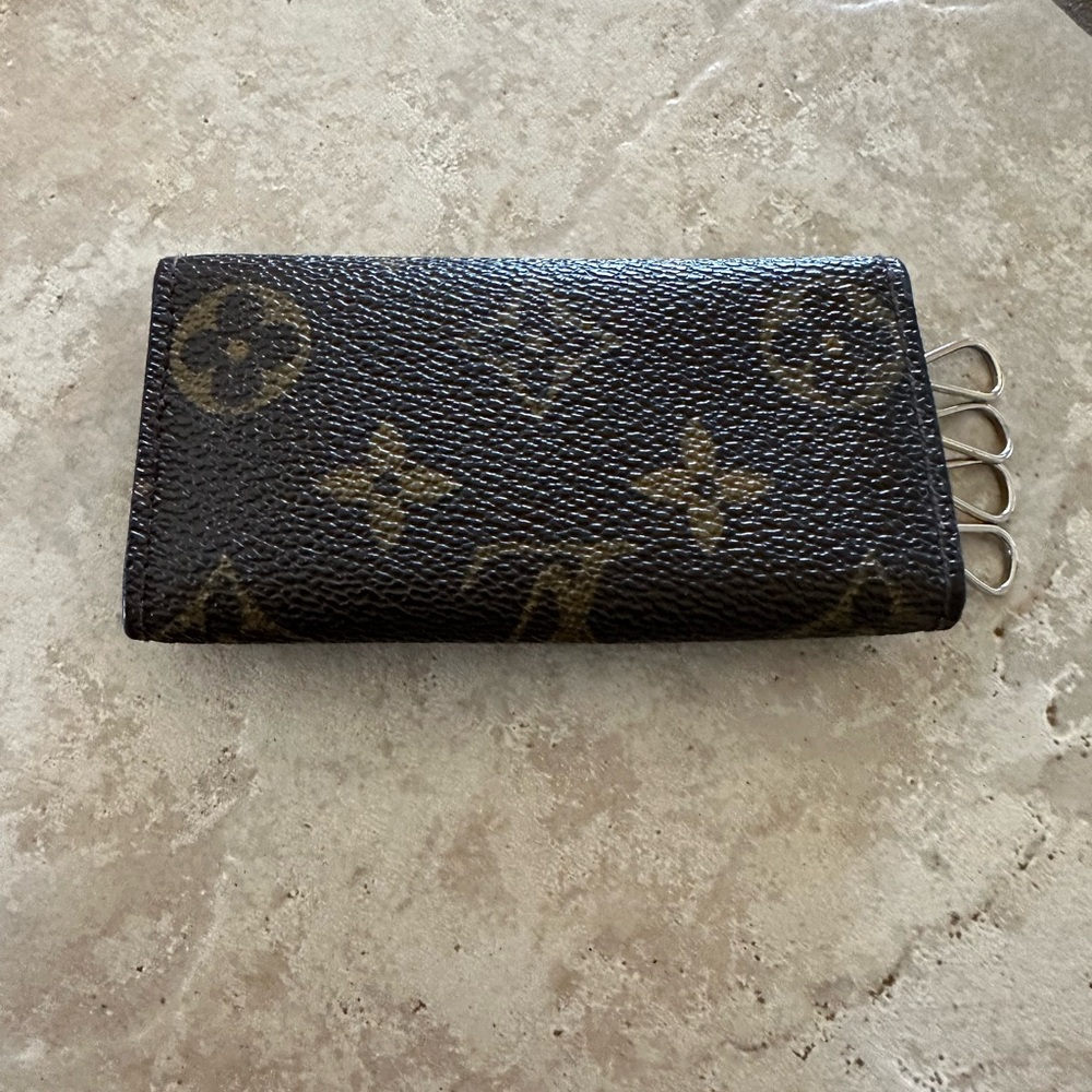 Louis Vuitton Monogram Brown and Gold Key Holder - Picture 2 of 3